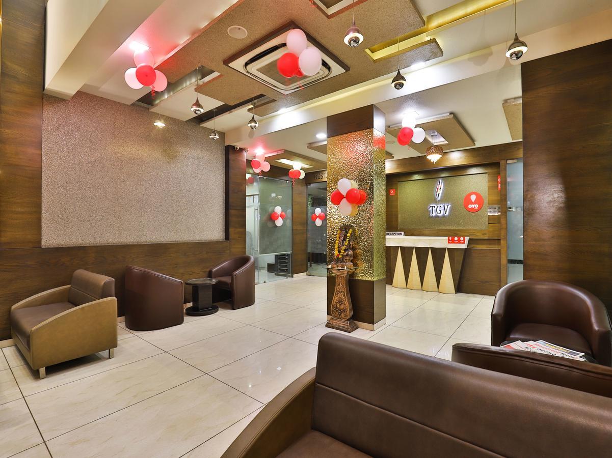 Oyo 13253 The Grand Vinayak Hotel Ahmedabad Luaran gambar