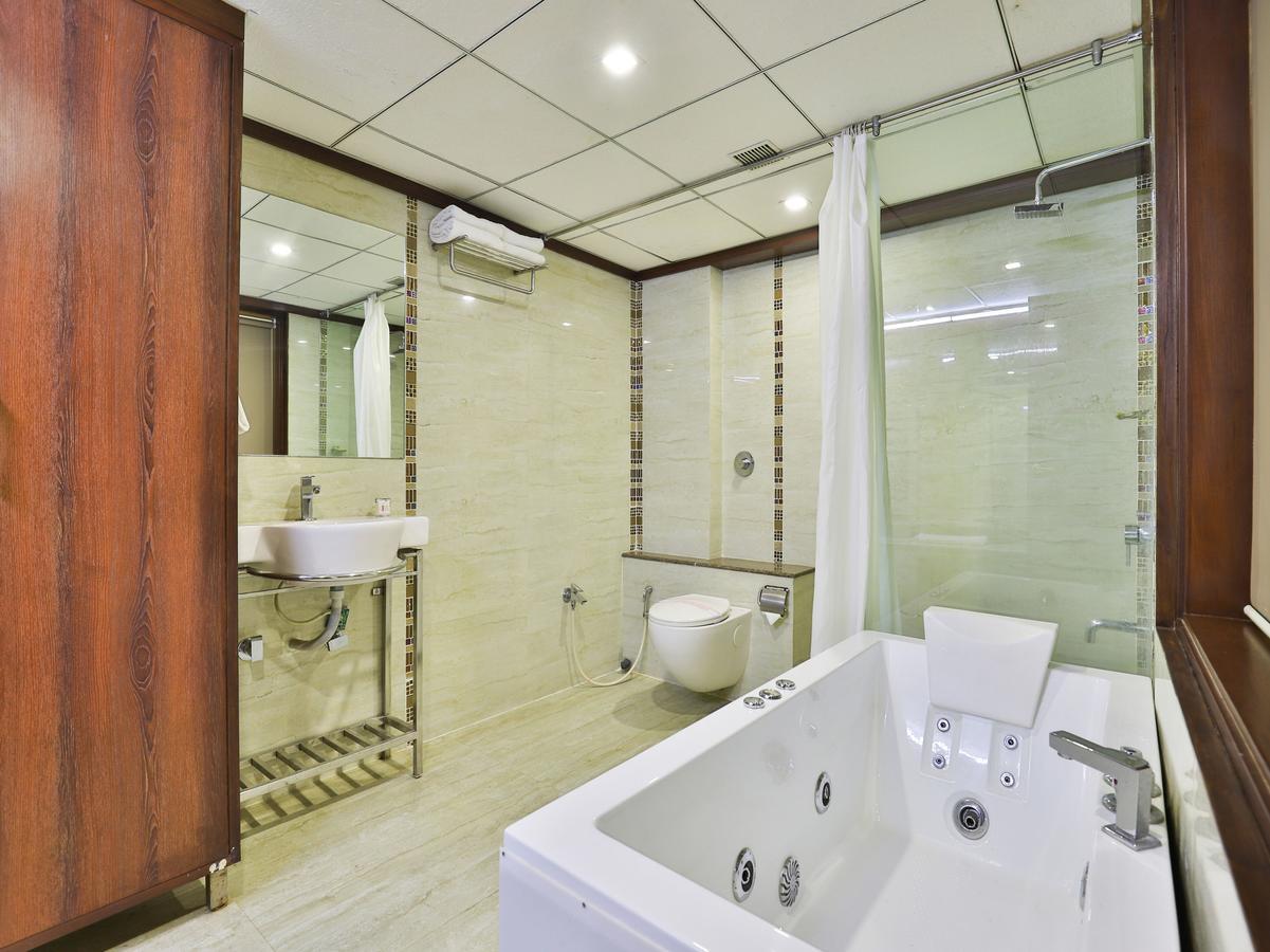 Oyo 13253 The Grand Vinayak Hotel Ahmedabad Luaran gambar